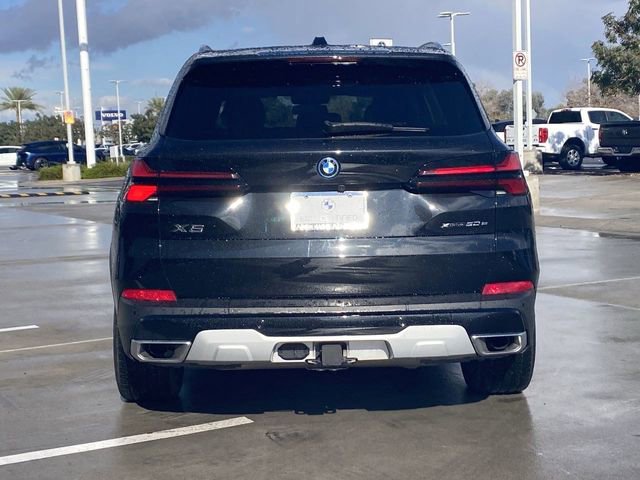 Certified 2025 BMW X5 xDrive50e w/ Premium Package image 8