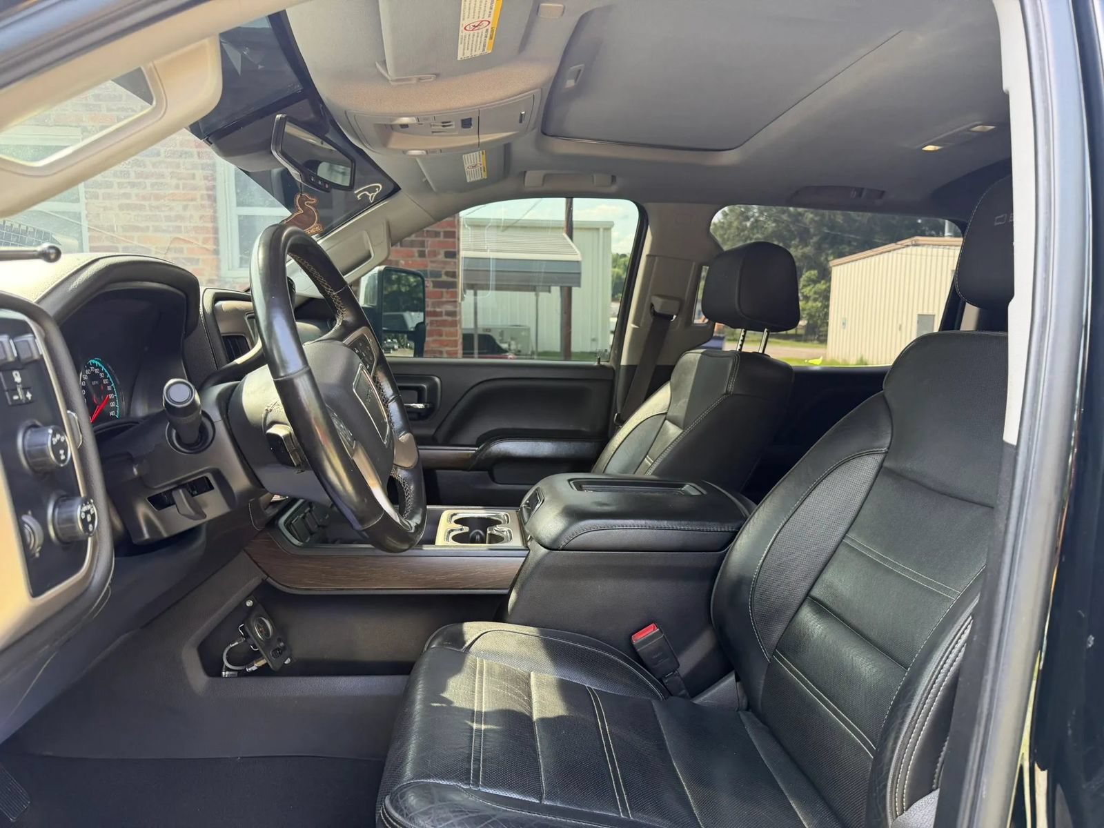 Used 2019 GMC Sierra 2500 Denali w/ Duramax Plus Package AWD/4WD image 15