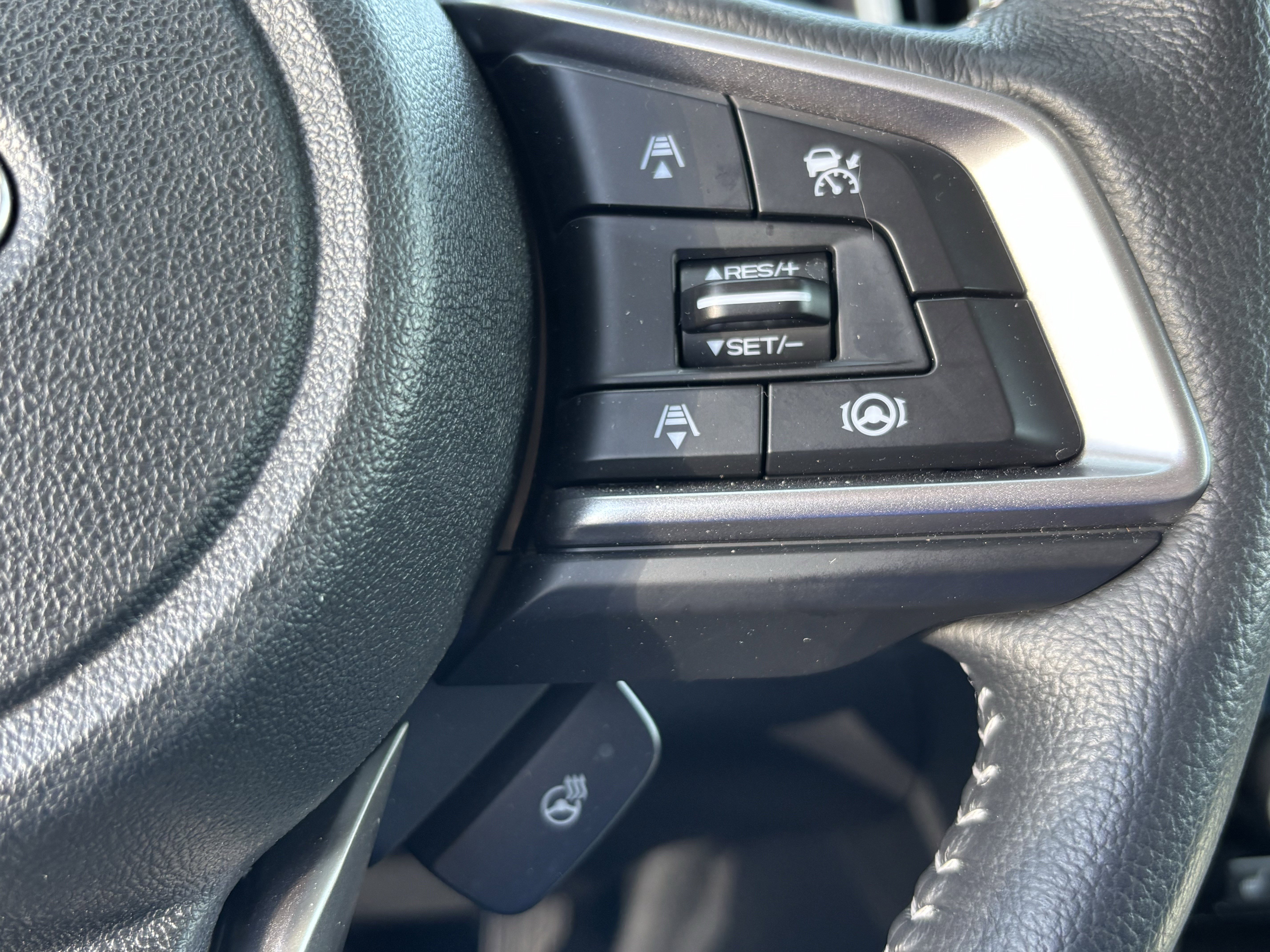 Used 2021 Subaru Ascent Limited w/ Technology Package image 20