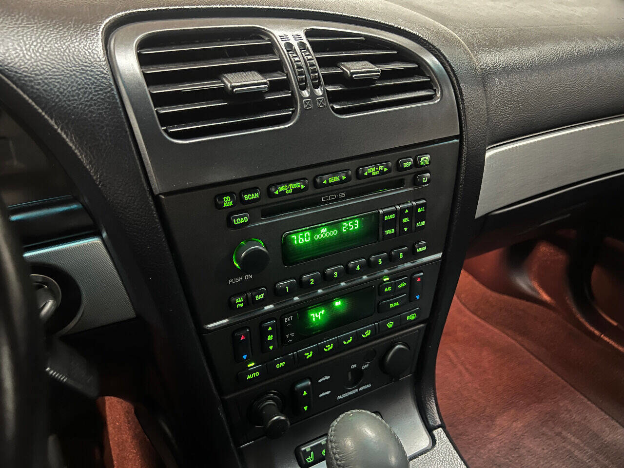 Used 2005 Ford Thunderbird Deluxe image 68