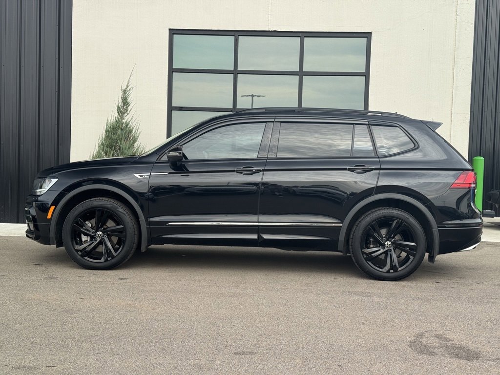 Used 2021 Volkswagen Tiguan SE R-Line image 2