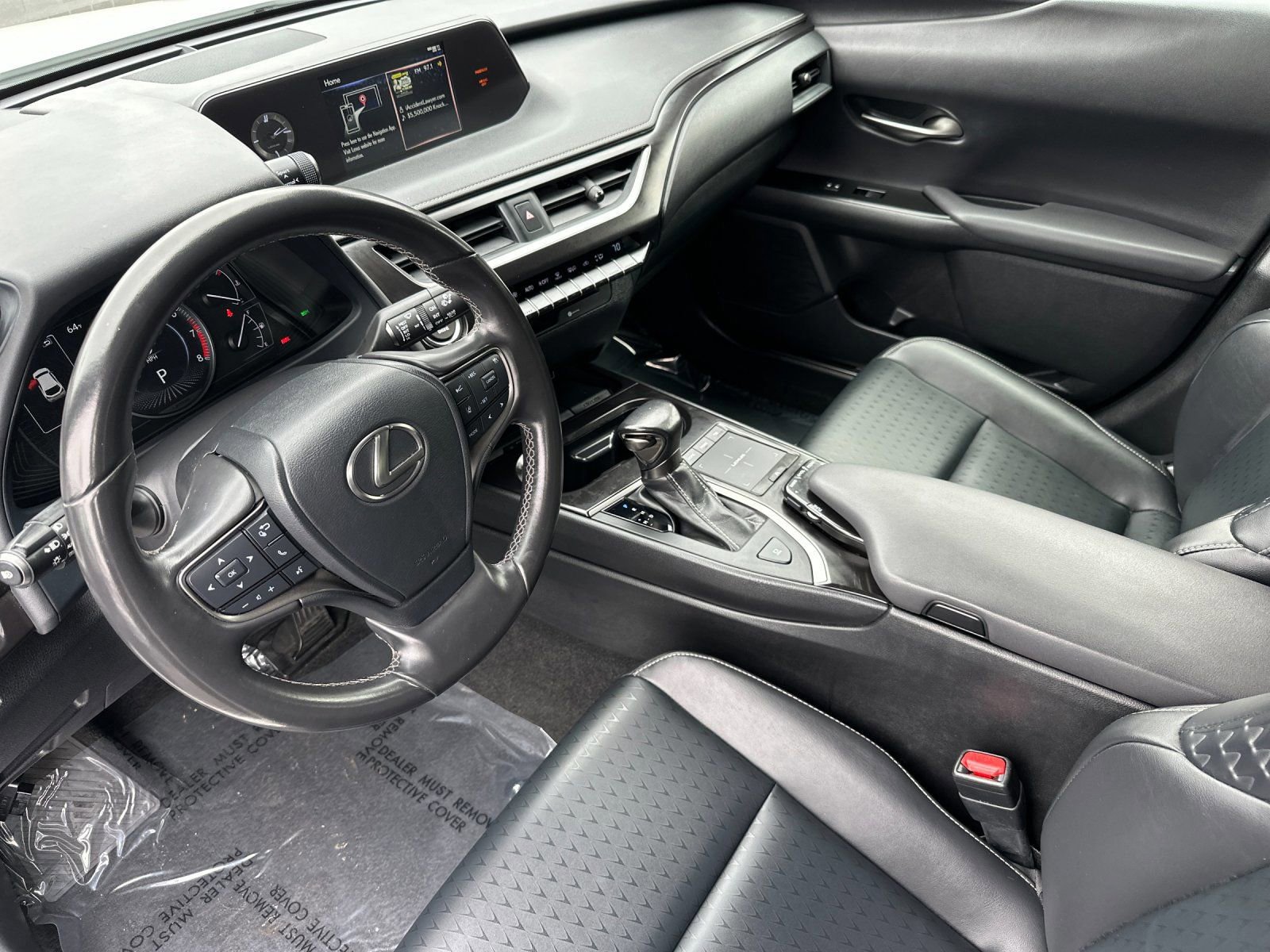 Used 2022 Lexus UX 200 w/ Accessory Package (Z2) image 10