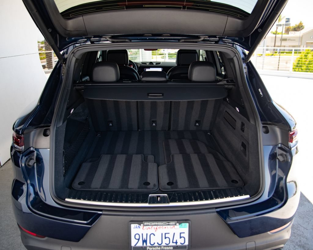 Certified 2026 Porsche Cayenne AWD/4WD image 14