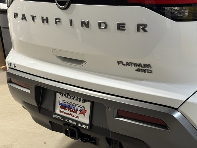 New 2026 Nissan Pathfinder Platinum image 7