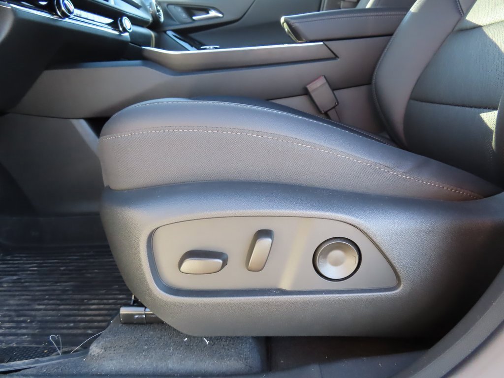 New 2026 Chevrolet Equinox LT image 10