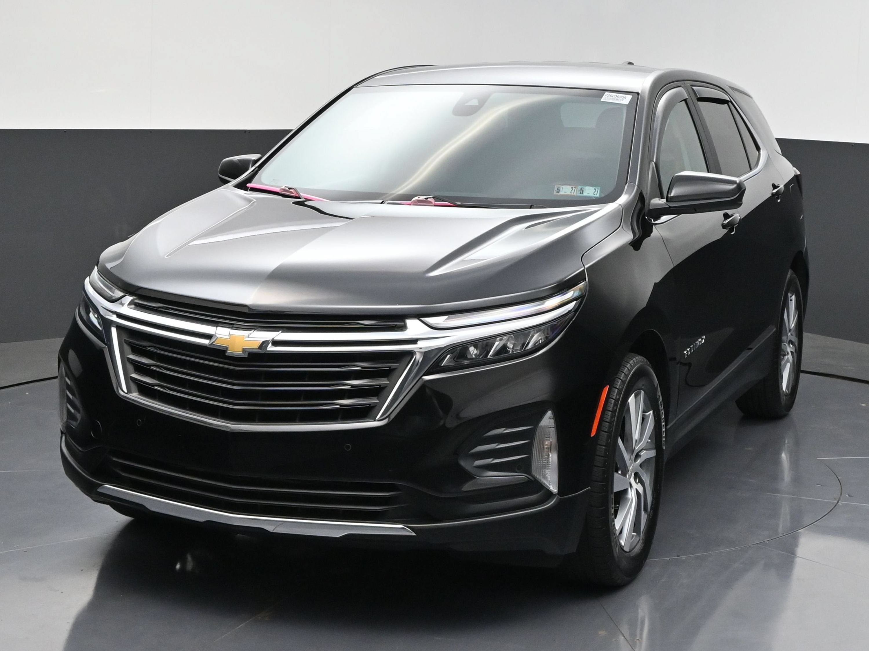 Used 2022 Chevrolet Equinox LT FWD image 3