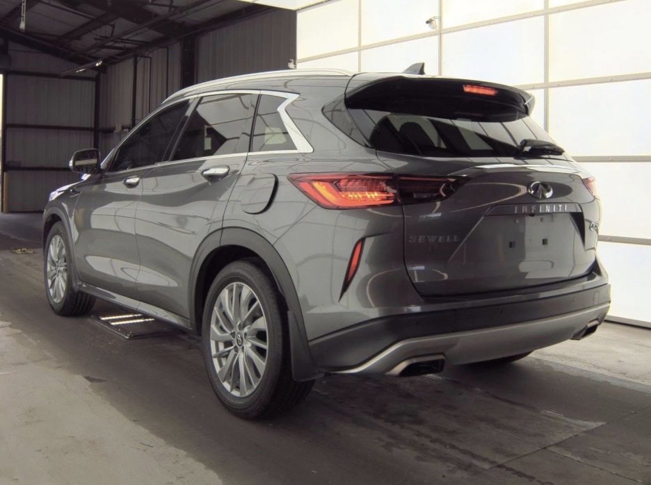 Used 2023 INFINITI QX50 Luxe image 5