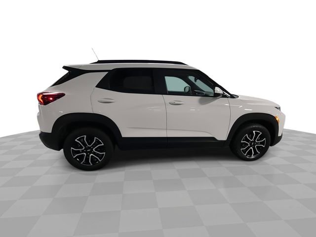 Used 2023 Chevrolet TrailBlazer ACTIV w/ Convenience Package AWD/4WD image 9