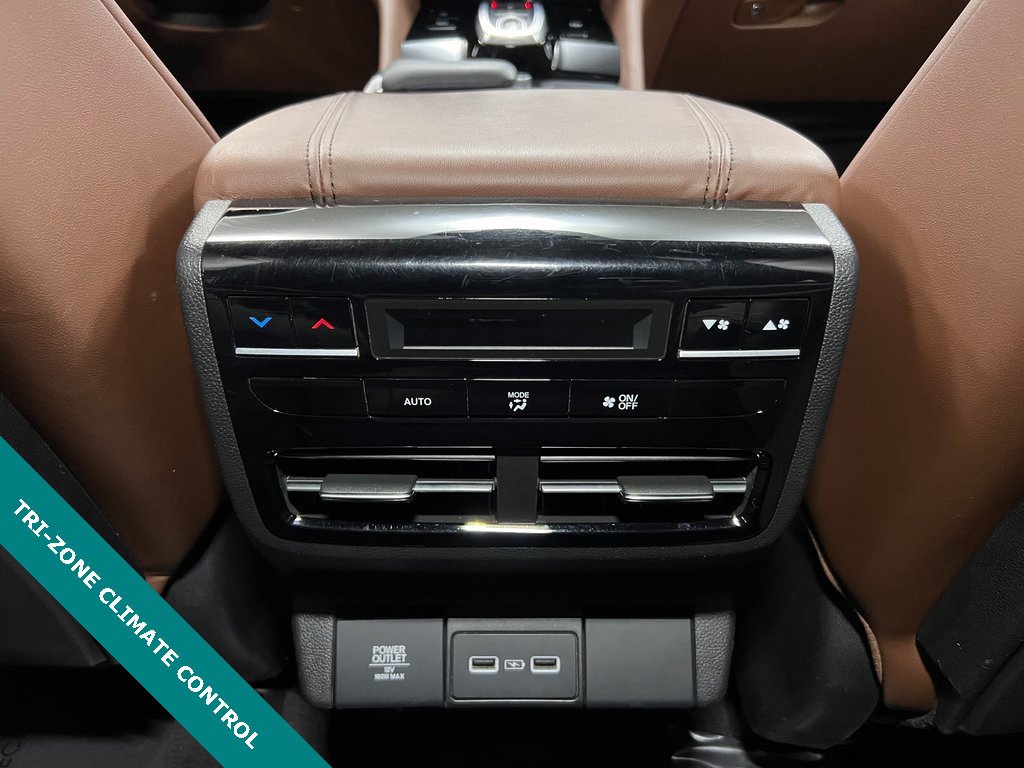 Used 2023 Acura MDX SH-AWD w/ Technology Package image 12