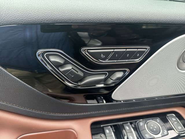 New 2026 Lincoln Aviator Reserve AWD/4WD image 12