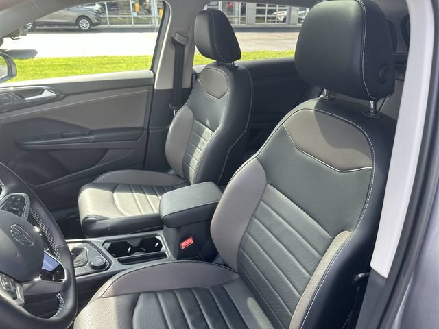 Used 2023 Volkswagen Taos SEL AWD/4WD image 15