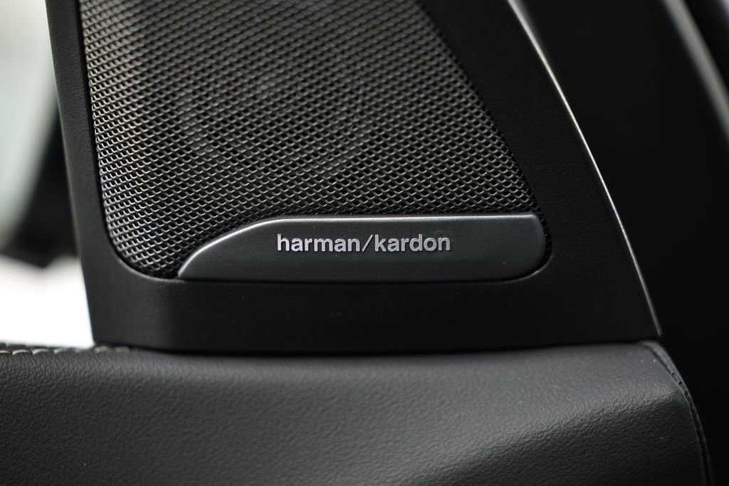 New 2026 BMW X5 xDrive50e w/ Executive Package image 18