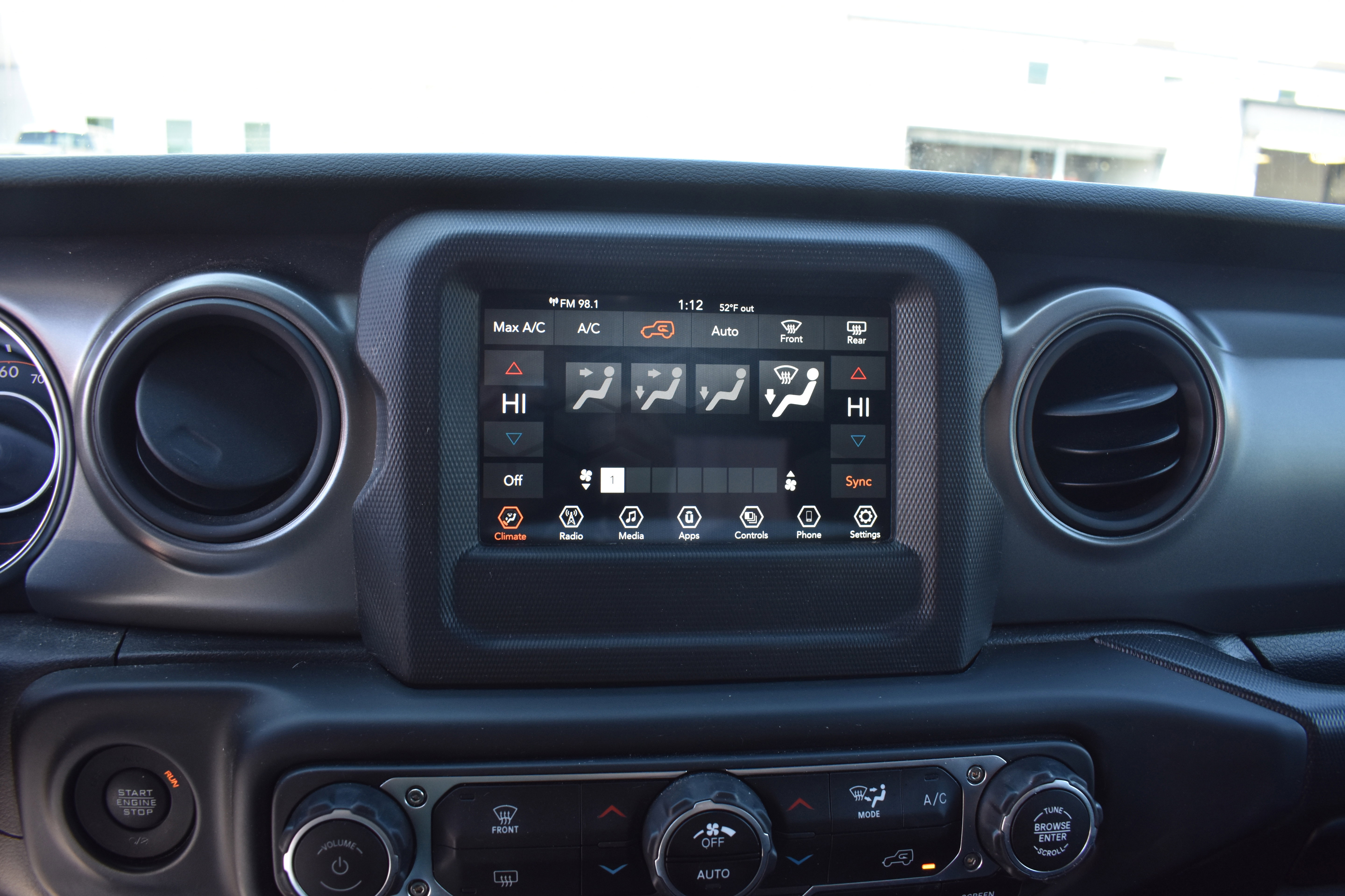 Used 2023 Jeep Wrangler Sport AWD/4WD image 18