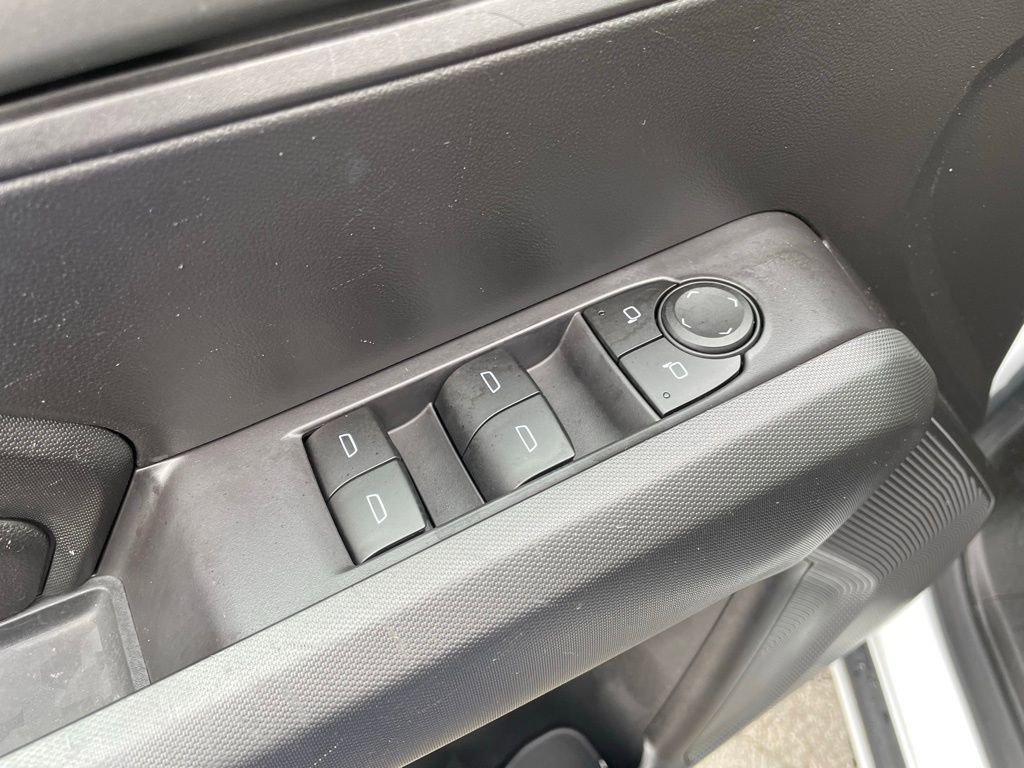 Used 2023 Chevrolet Colorado W/T image 12