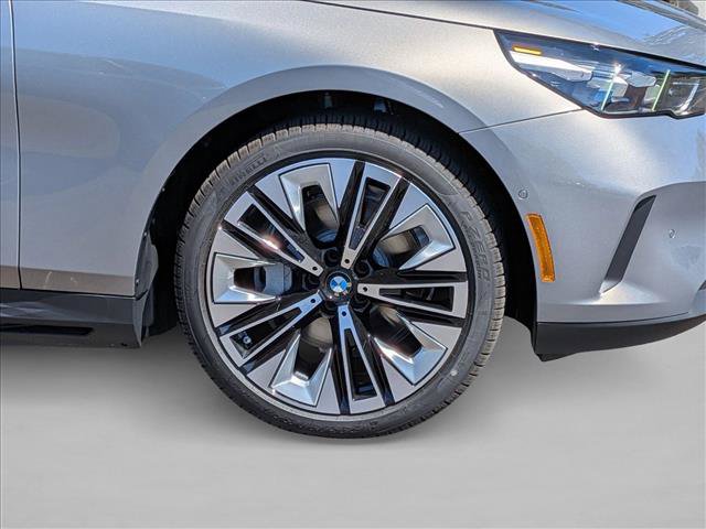 New 2027 BMW i5 M60 w/ Premium Package RWD image 10