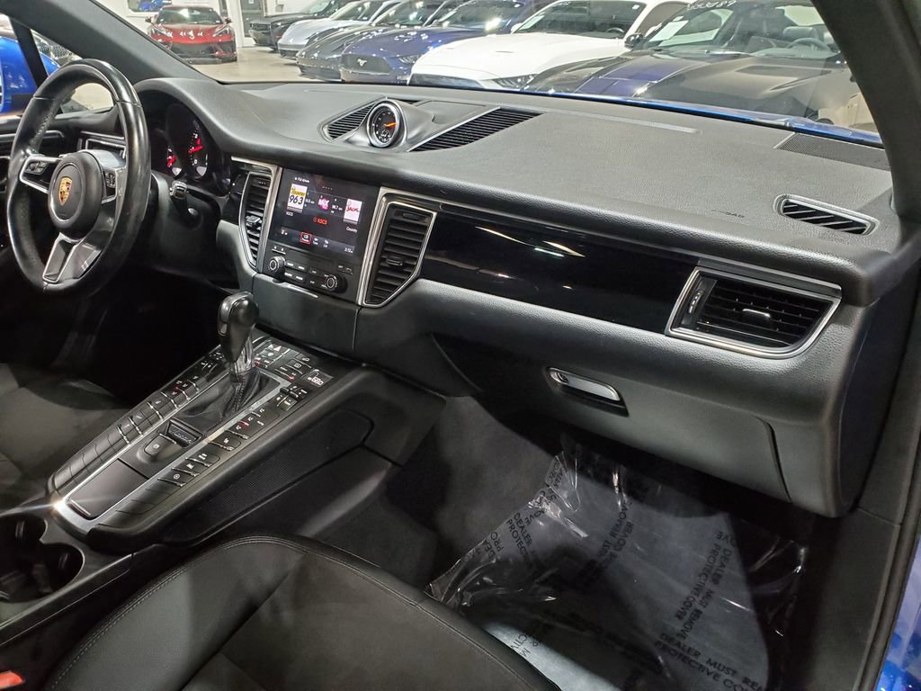 Used 2017 Porsche Macan image 15