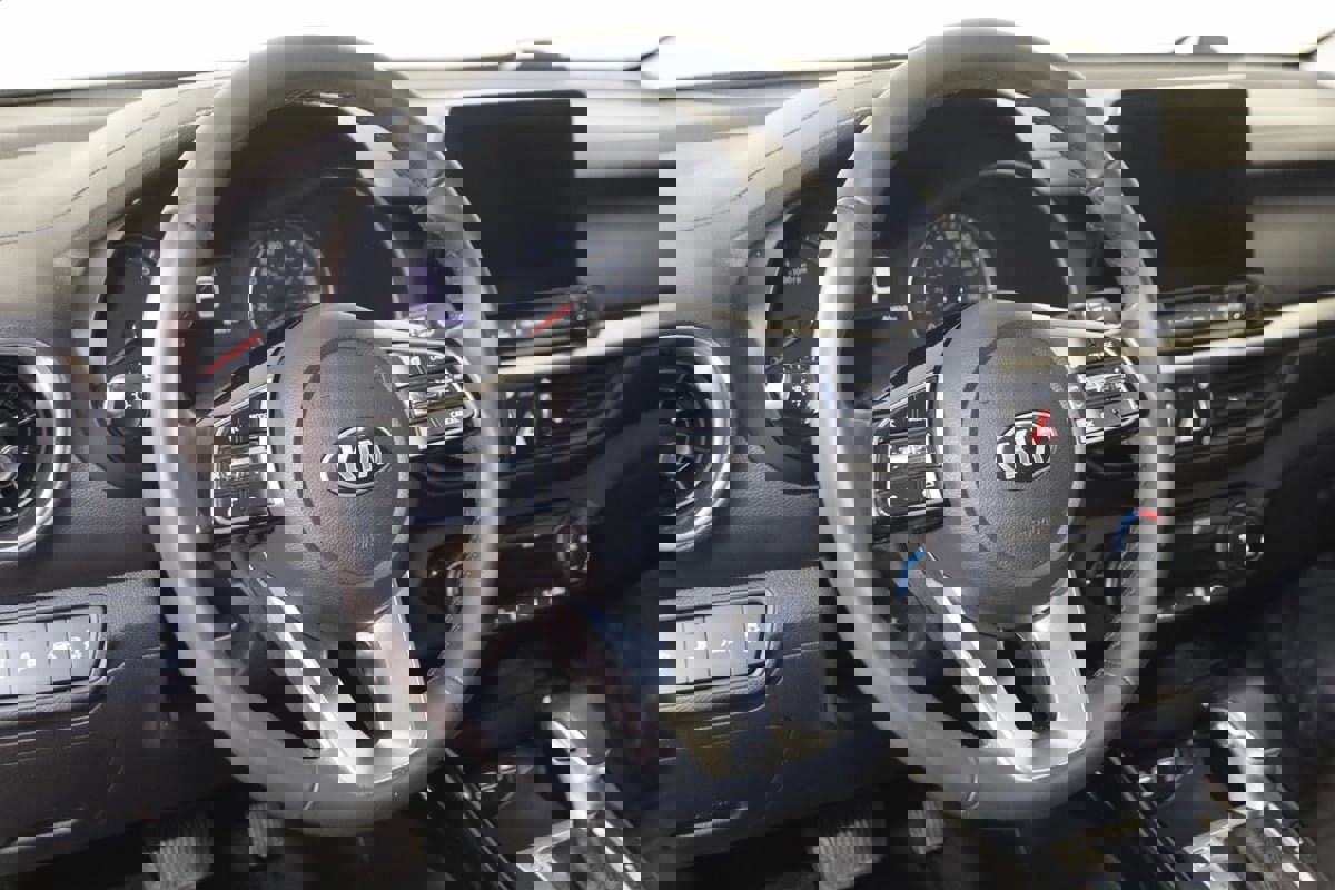 Used 2021 Kia Forte EX image 6