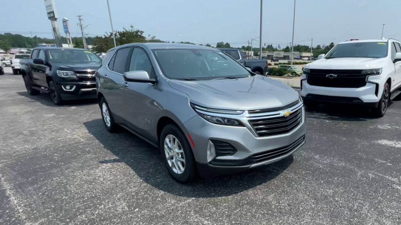 Certified 2024 Chevrolet Equinox LT FWD image 3