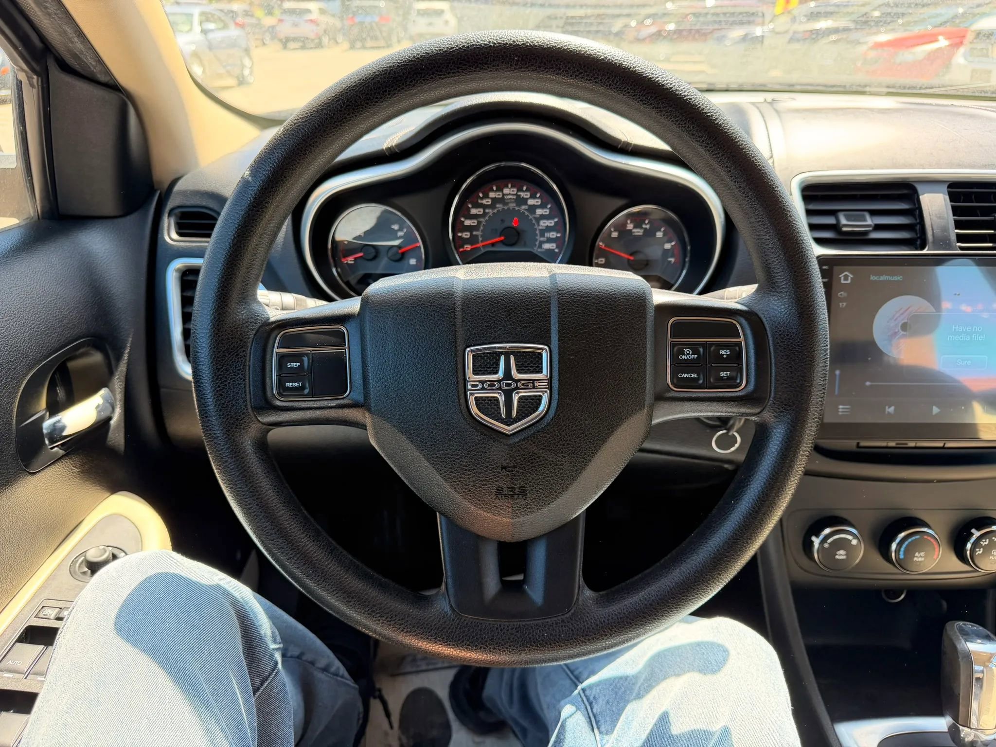 Used 2013 Dodge Avenger SE FWD image 12