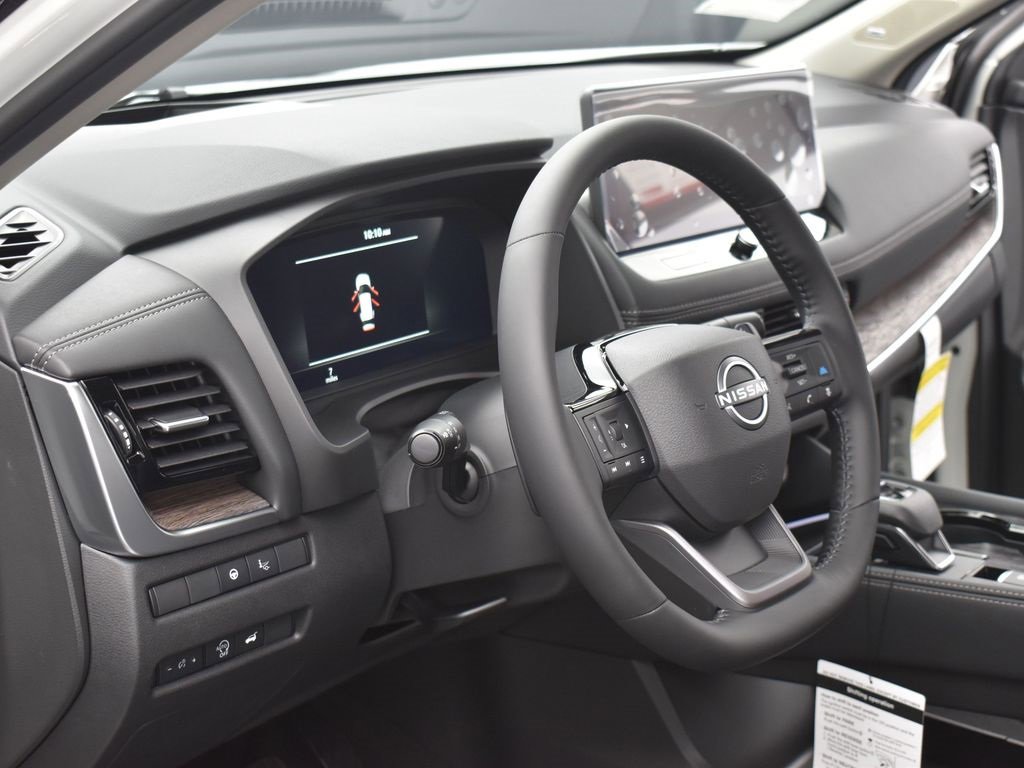 New 2026 Nissan Rogue Platinum image 15