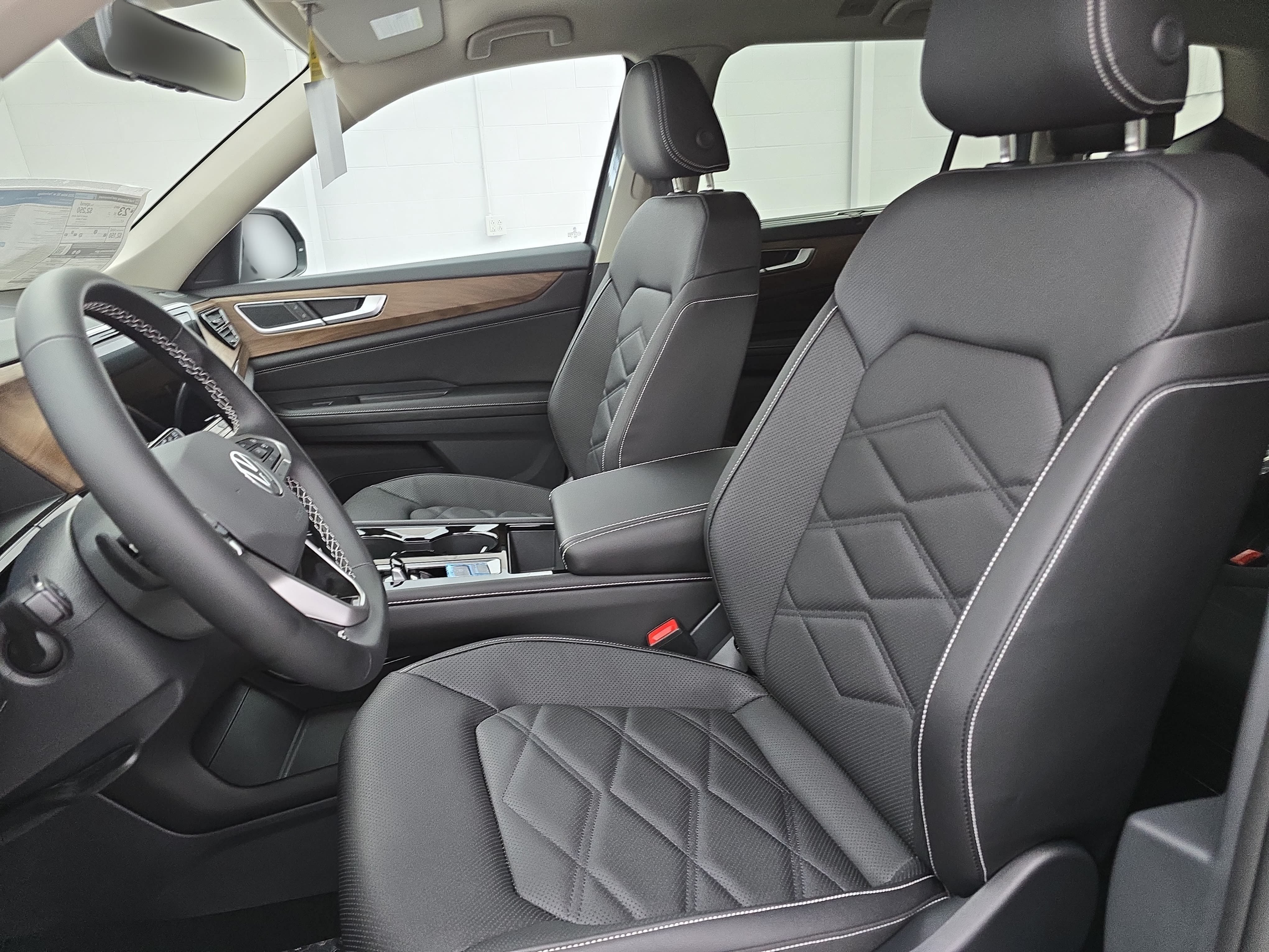 New 2026 Volkswagen Atlas SE FWD image 16
