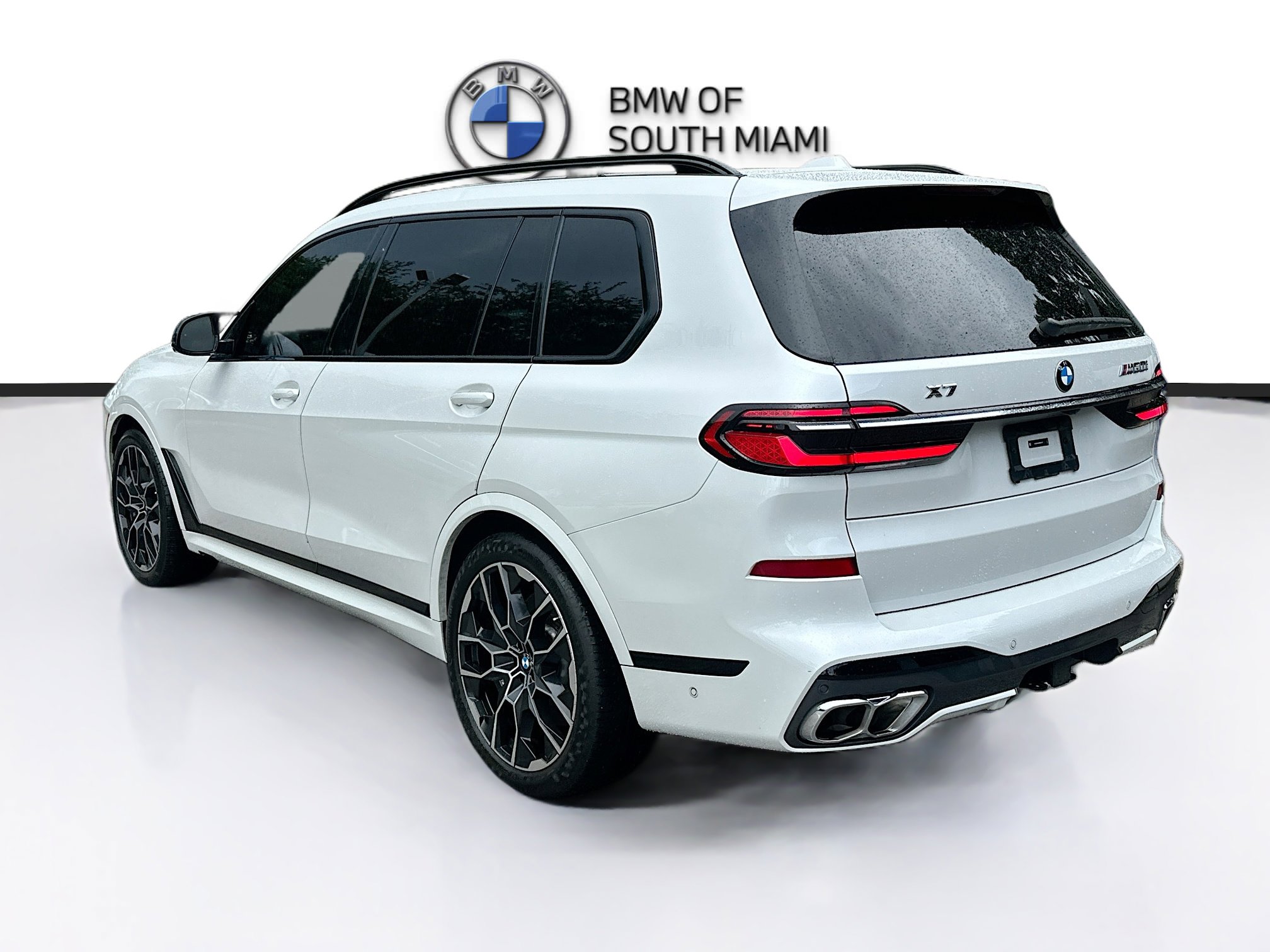 Certified 2025 BMW X7 M60i AWD/4WD image 5