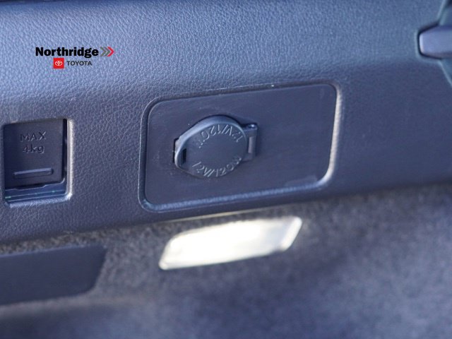 Used 2022 Lexus UX 200 w/ Premium Package FWD image 51