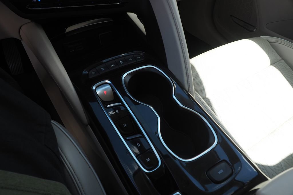 Used 2023 Buick Envision Avenir AWD/4WD image 21