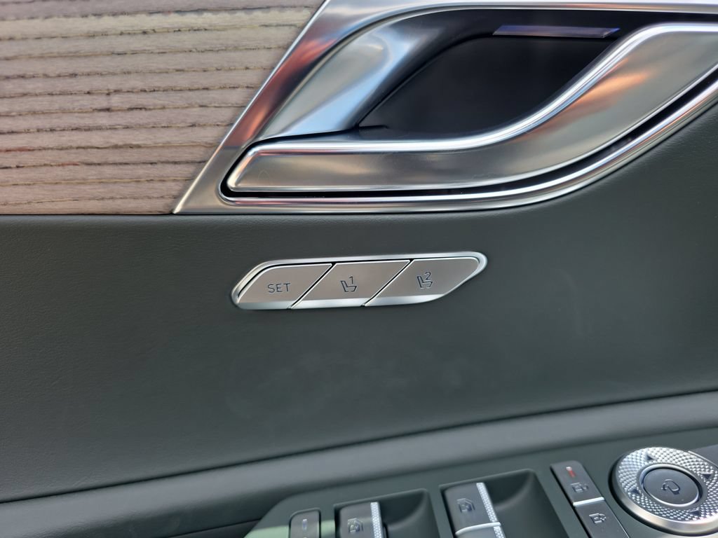 New 2026 Genesis GV80 2.5T Select AWD/4WD image 17