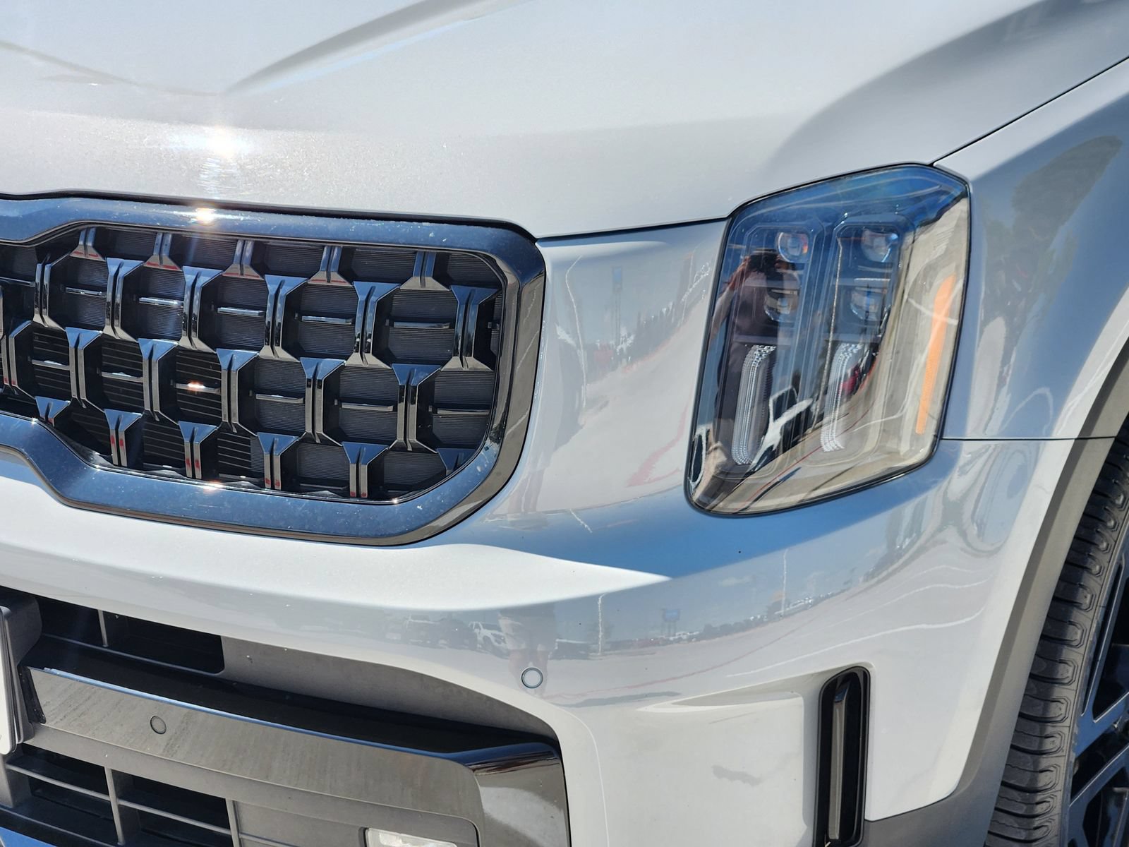 Used 2024 Kia Telluride SX X-Line AWD/4WD image 9
