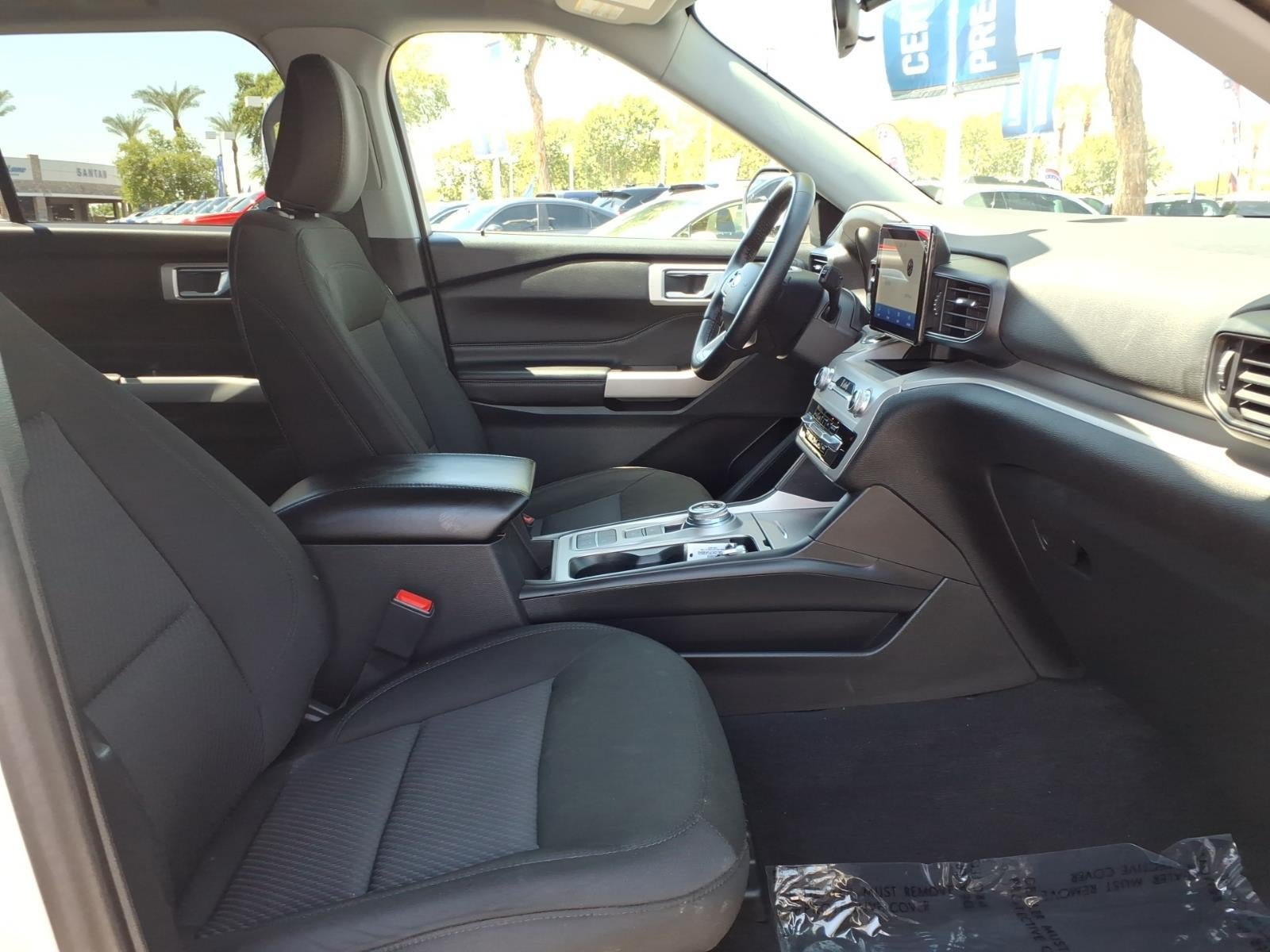 Certified 2023 Ford Explorer XLT RWD image 11