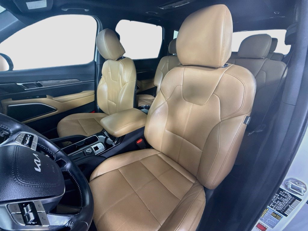 Used 2022 Kia Telluride SX w/ Towing Package FWD image 21