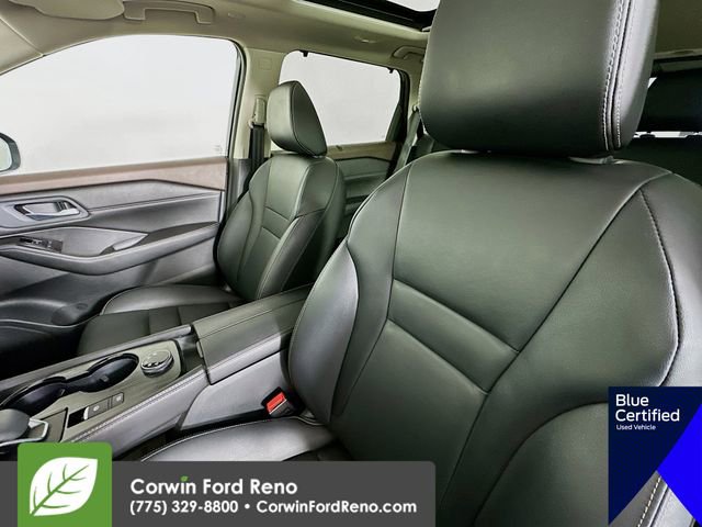 Used 2023 Nissan Rogue SL w/ SL Premium Package image 25