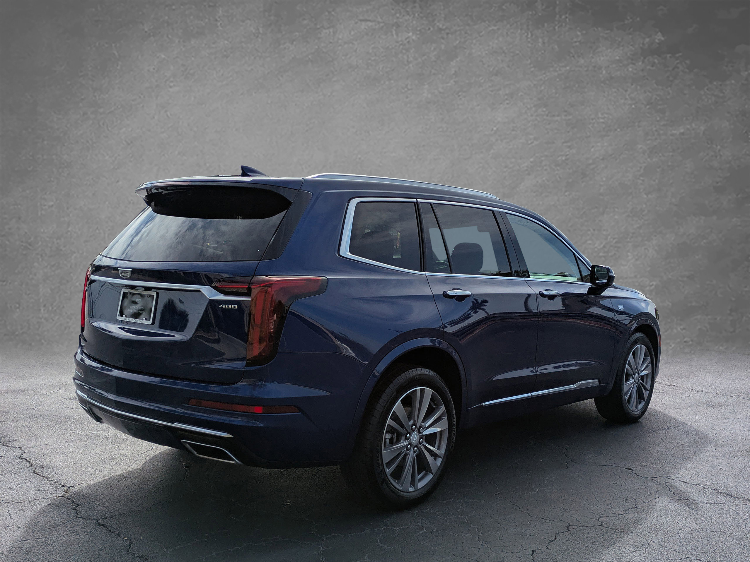 Certified 2024 Cadillac XT6 Premium Luxury image 6