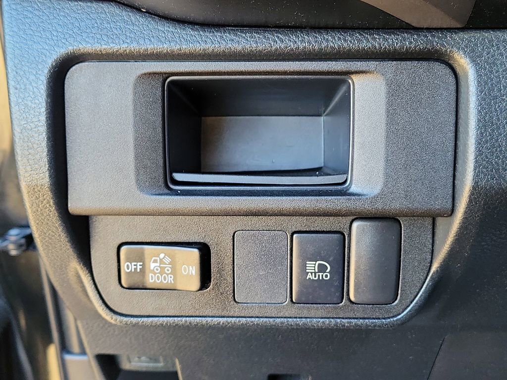 Used 2019 Toyota Tacoma SR5 image 23