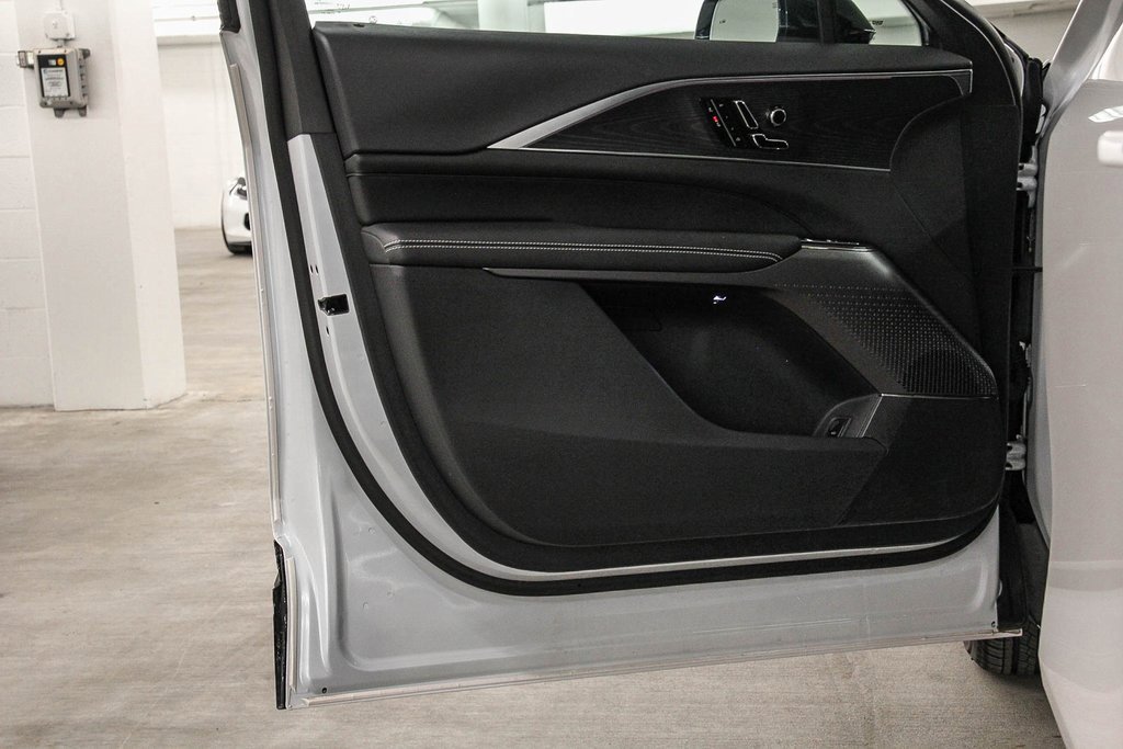 Used 2025 Cadillac Lyriq Sport image 22