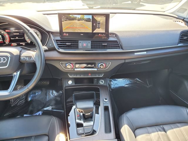 Used 2023 Audi Q5 2.0T Premium Plus w/ Premium Plus Package AWD/4WD image 18