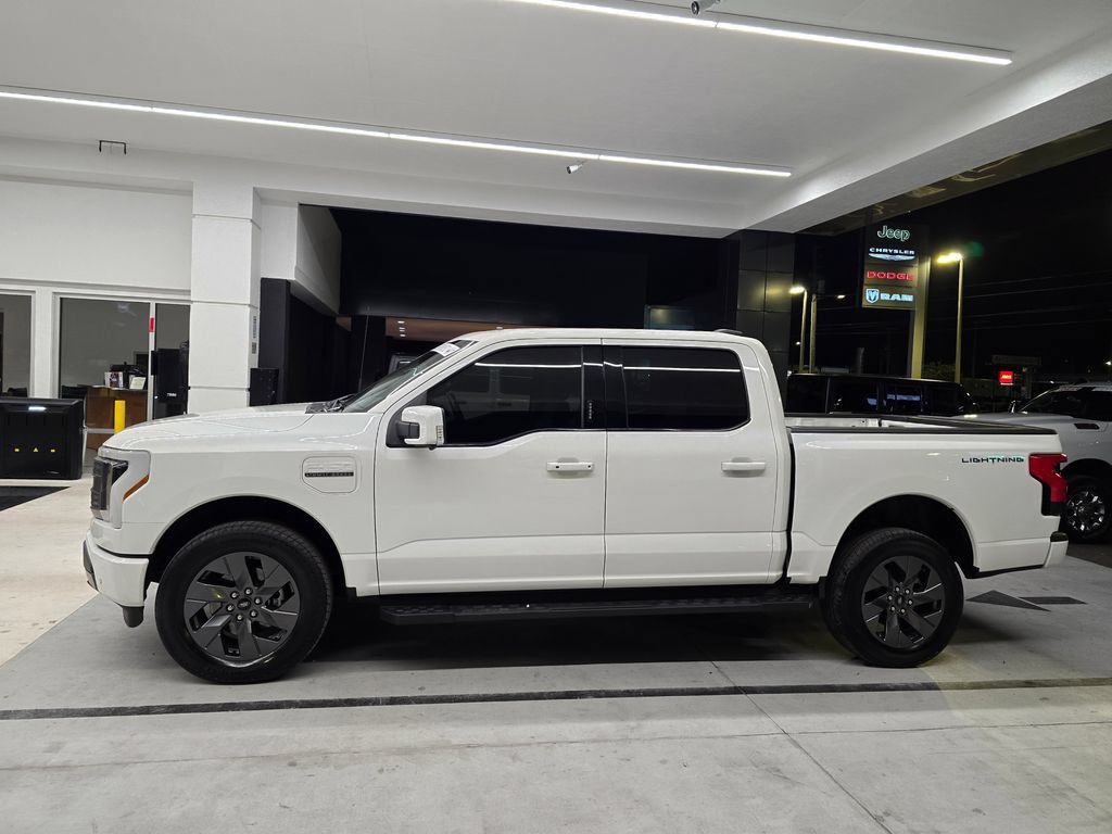 Used 2023 Ford F150 Lightning Lariat AWD/4WD image 3