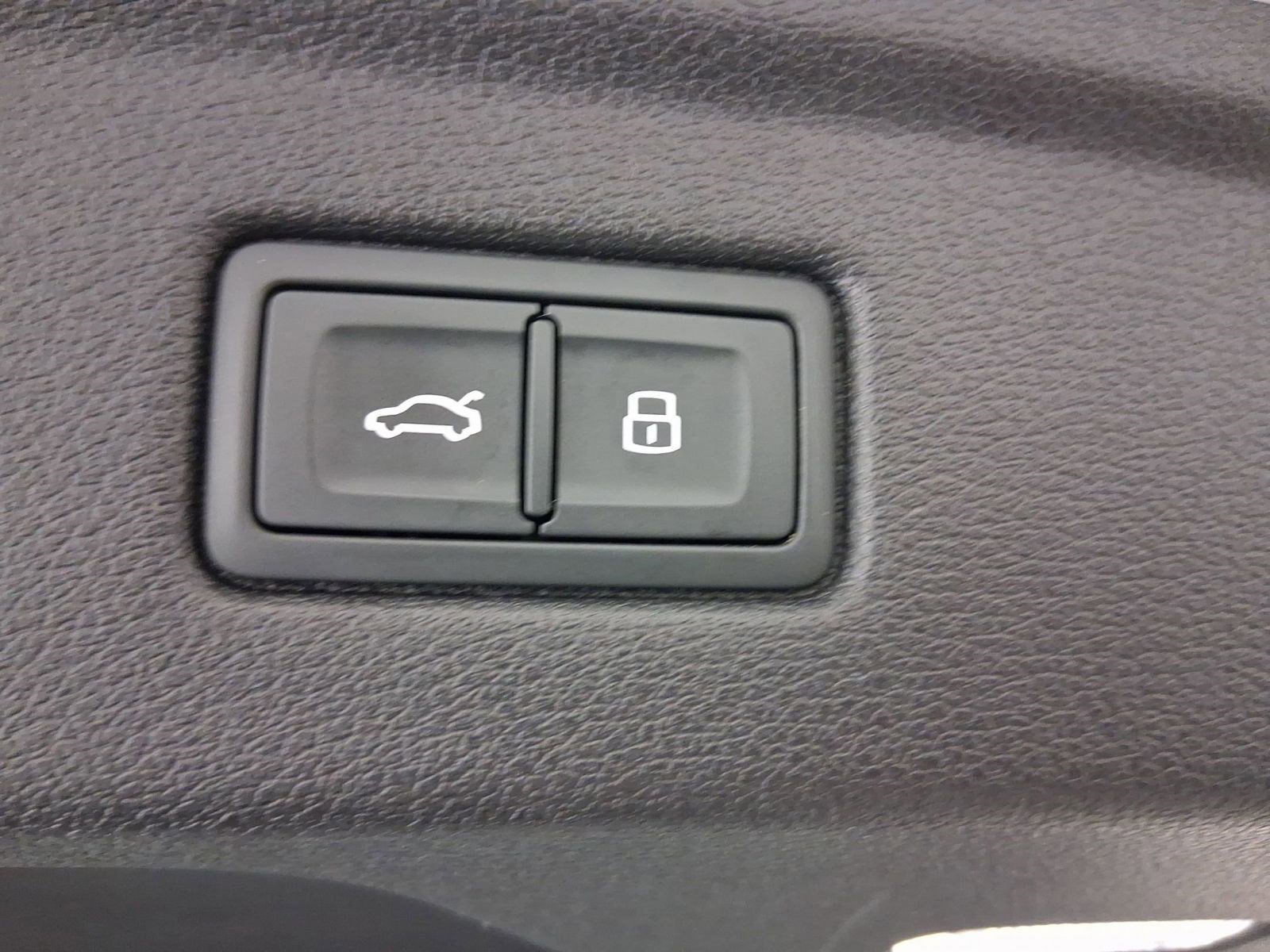 Used 2022 Audi A5 2.0T Prestige w/ S Line Interior Package image 33