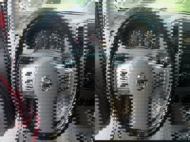 Used 2015 Nissan Frontier S image 17