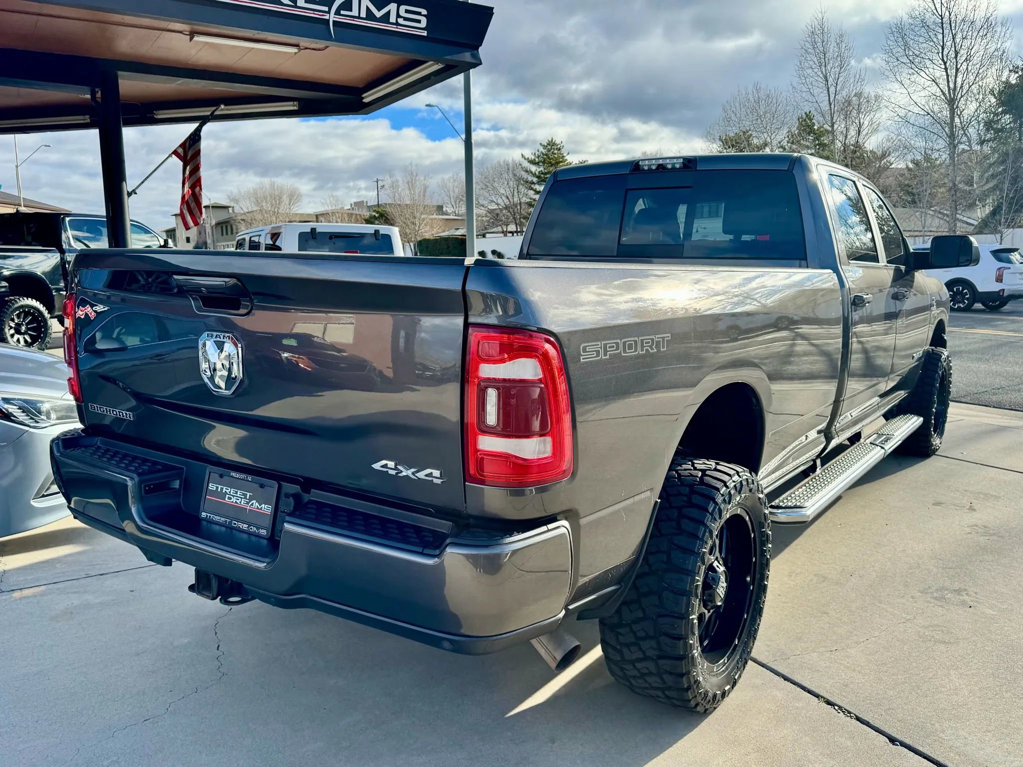 Used 2020 RAM 2500 Big Horn w/ Level 2 Equipment Group image 4