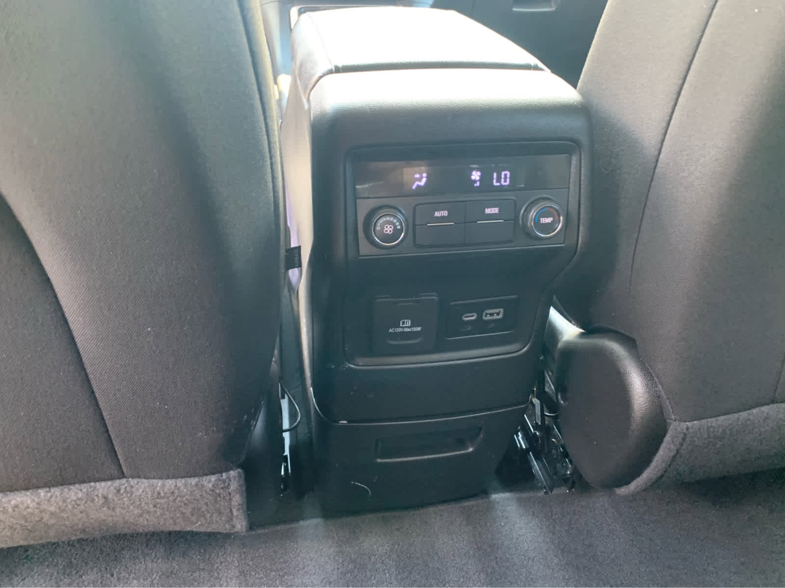Used 2023 GMC Acadia SLE w/ Driver Convenience Package AWD/4WD image 25