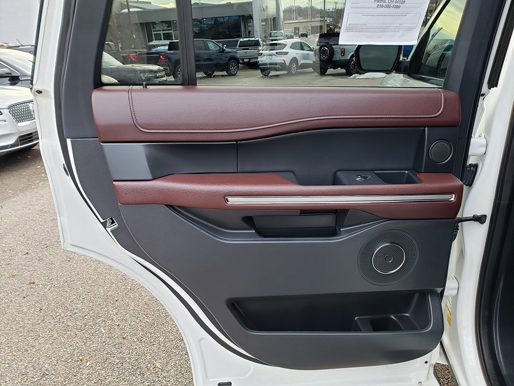 Certified 2022 Ford Expedition Limited image 12