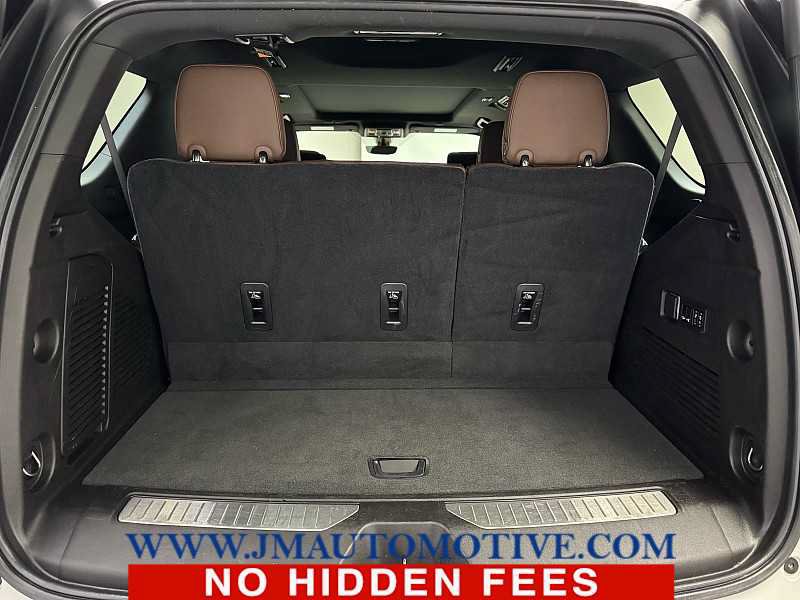Used 2021 Chevrolet Tahoe High Country AWD/4WD image 18