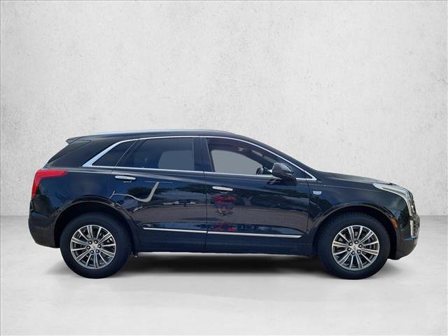 Used 2017 Cadillac XT5 Luxury w/ Driver Awareness Package FWD image 4