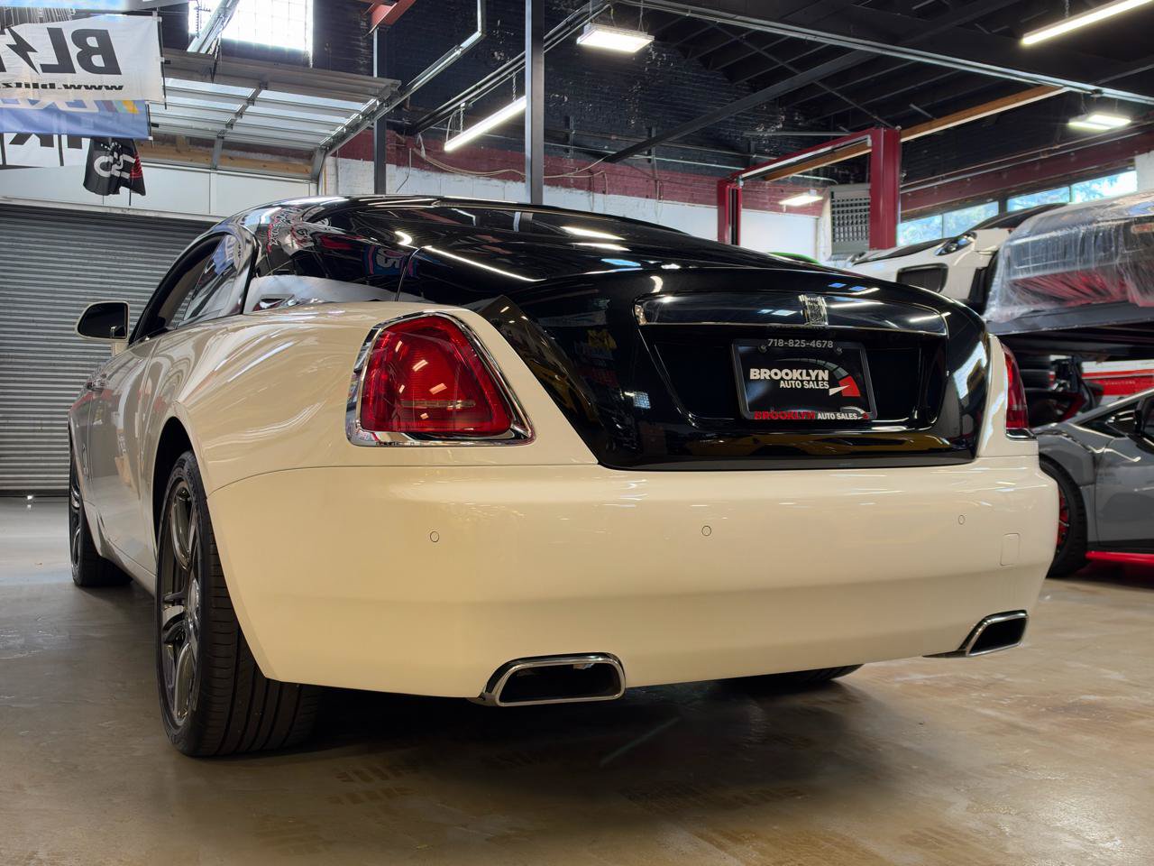 Used 2016 Rolls-Royce Wraith RWD image 8