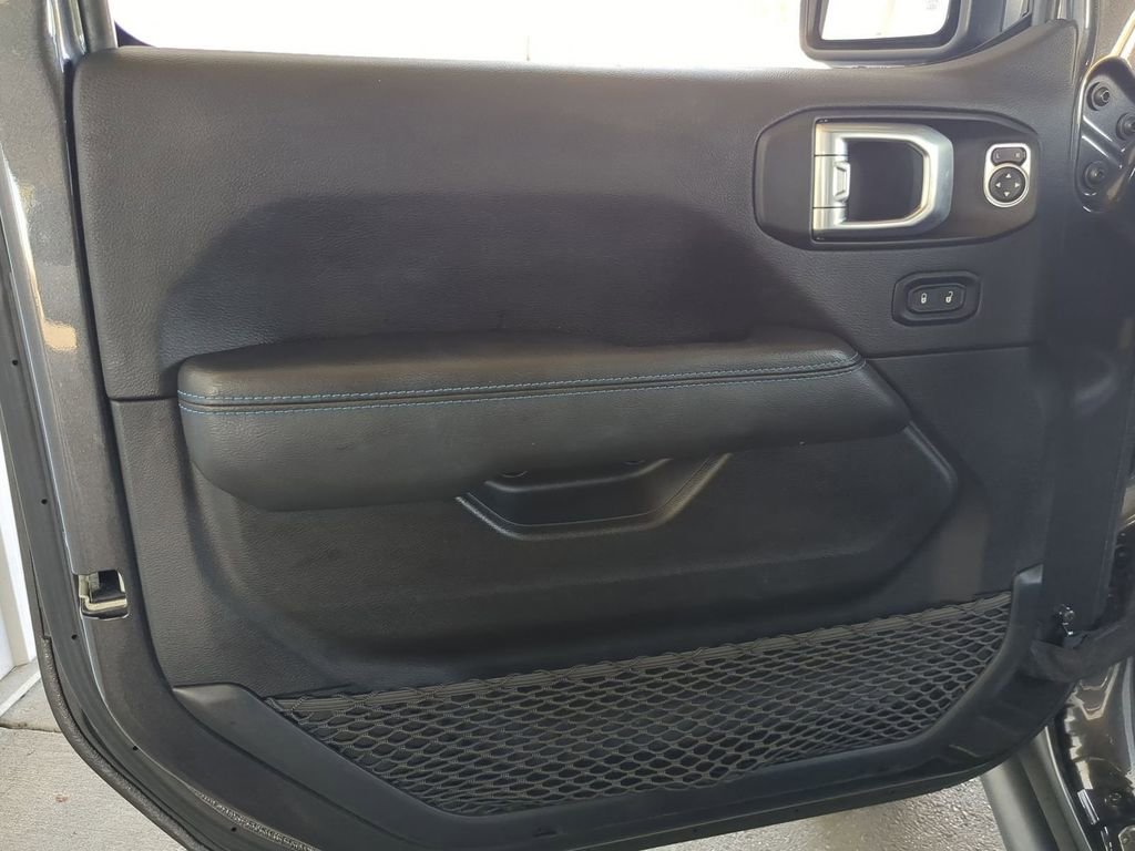 Used 2022 Jeep Wrangler Unlimited Rubicon 4xe w/ Steel Bumper Group image 19