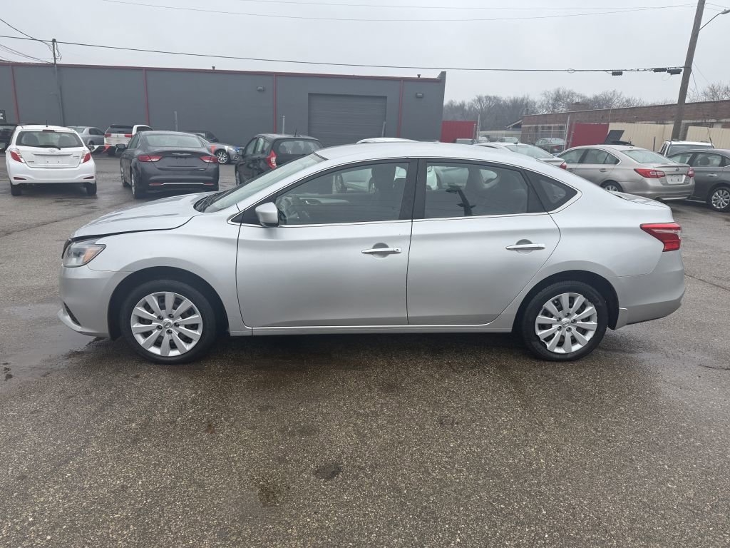 Used 2016 Nissan Sentra S image 2
