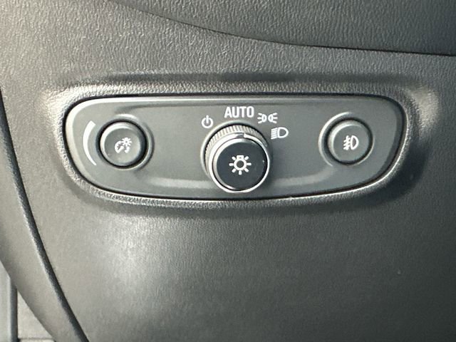 Used 2022 Chevrolet Equinox Premier w/ Redline Edition image 22