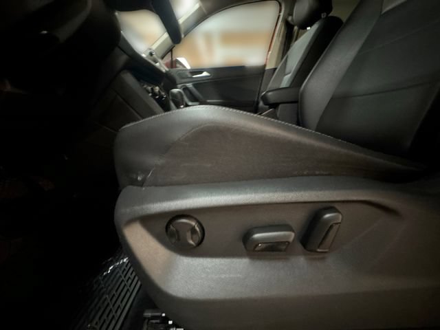 Used 2019 Volkswagen Tiguan SE FWD image 15